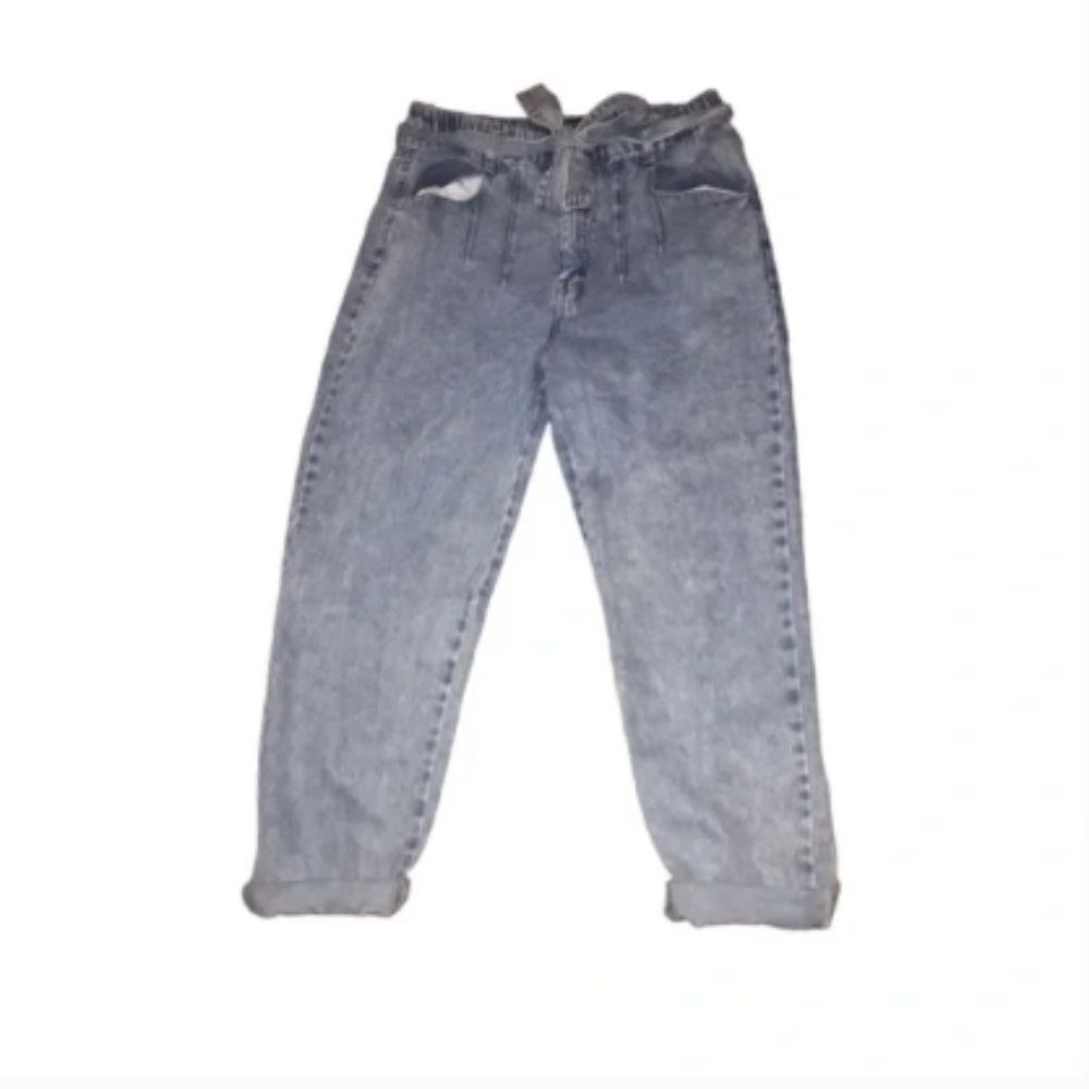 Forever 21 Paper Bag Waist Jeans